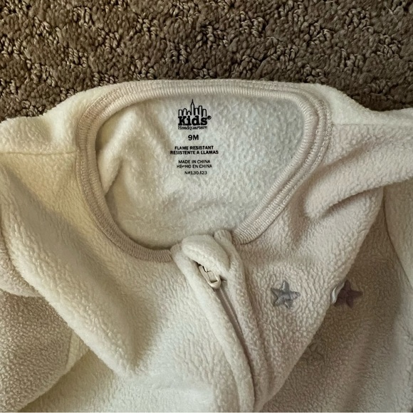 Fleece pajama bundle size 9 months - Picture 4 of 6